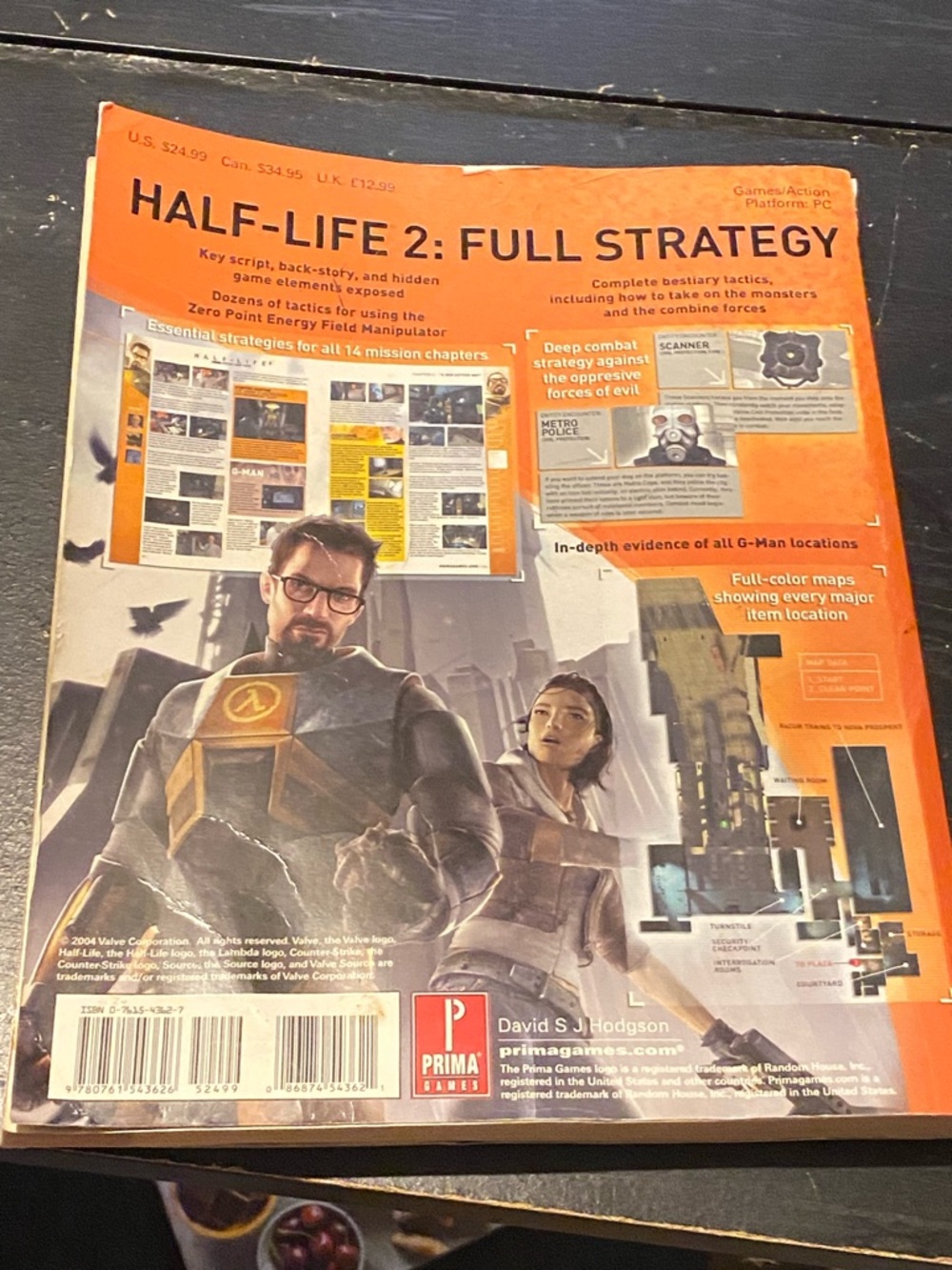 Half-Life 2: Full Strategy - Orange Strategy Guide